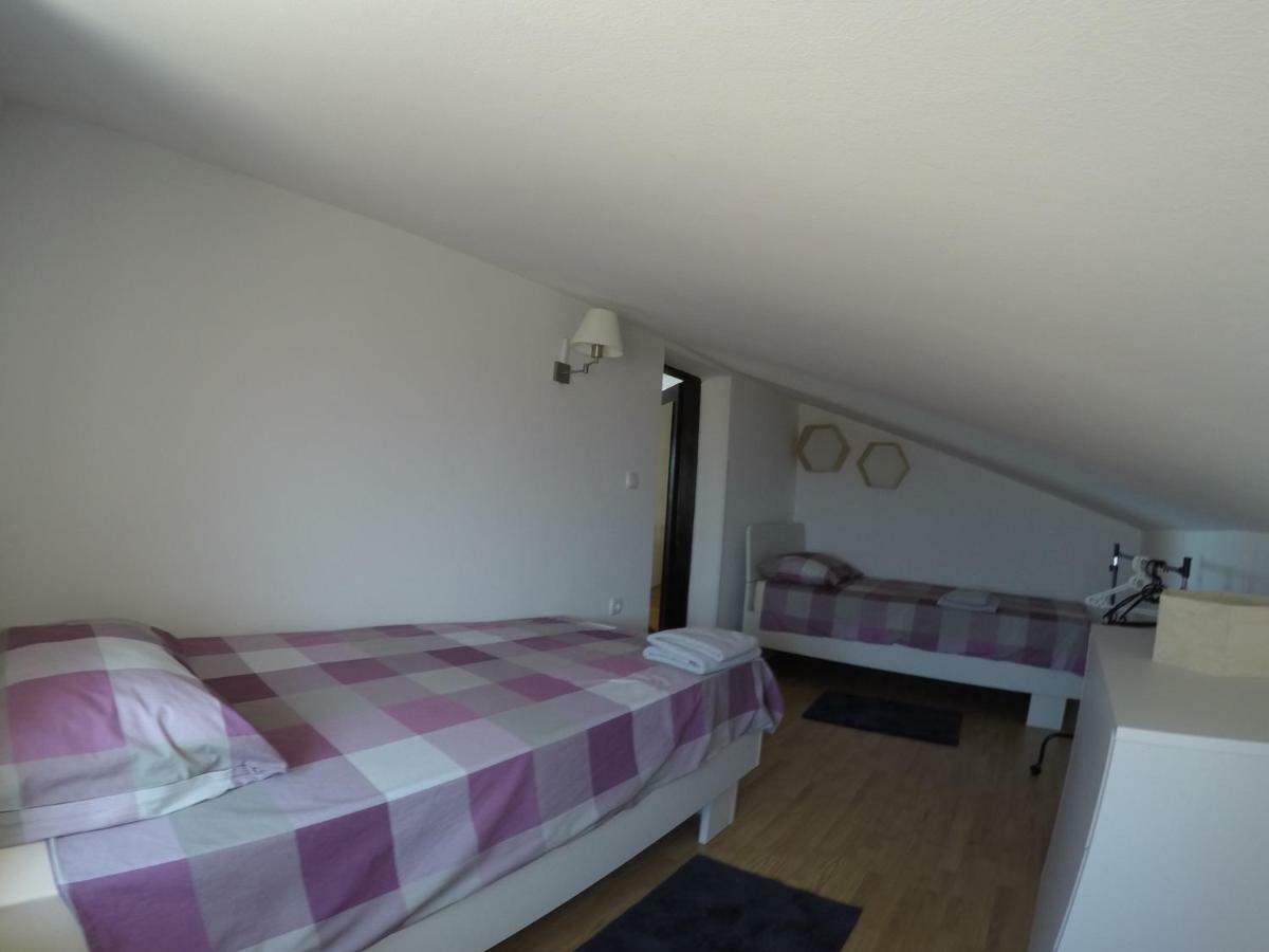 Apartman Koralj Pula Exterior foto